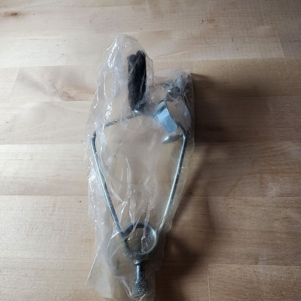 Zoo Med Deluxe Porcelain Clamp ONLY for Lamp‎ Reptiles Replacement Part